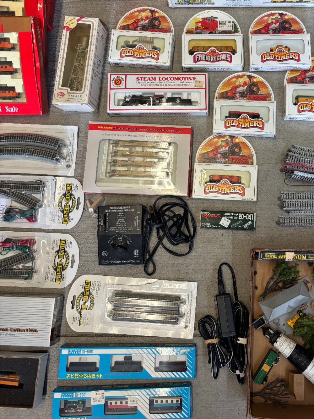 N Scale Train Lot - Perfect starter Package!